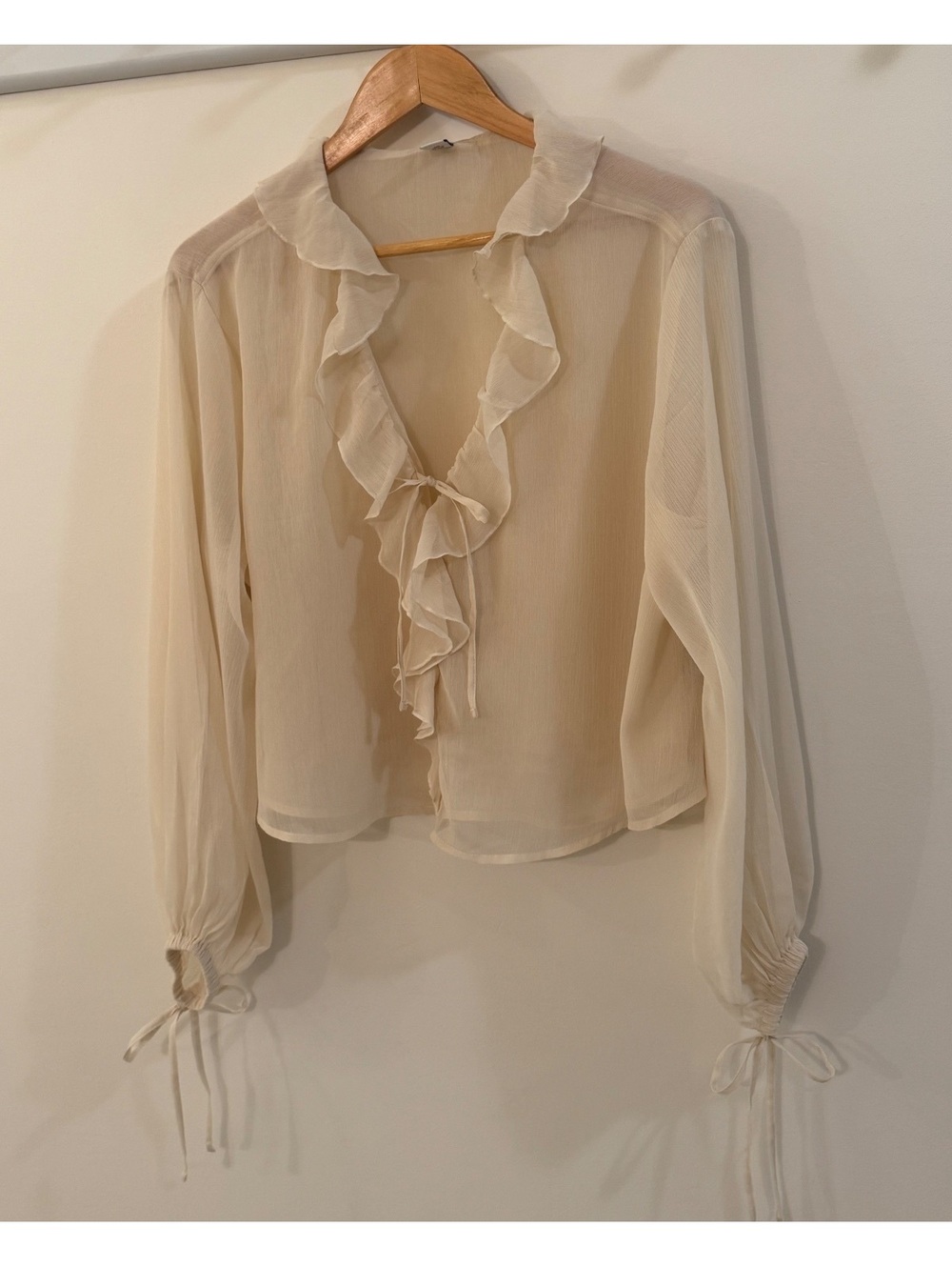 Old Navy Women's Cream Ruffle Front Sheer Blouse Size M